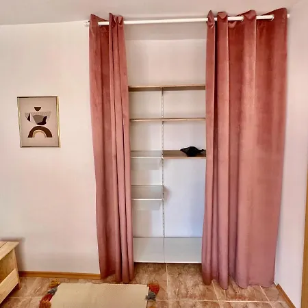 Pastel House Slăntjev Brjag